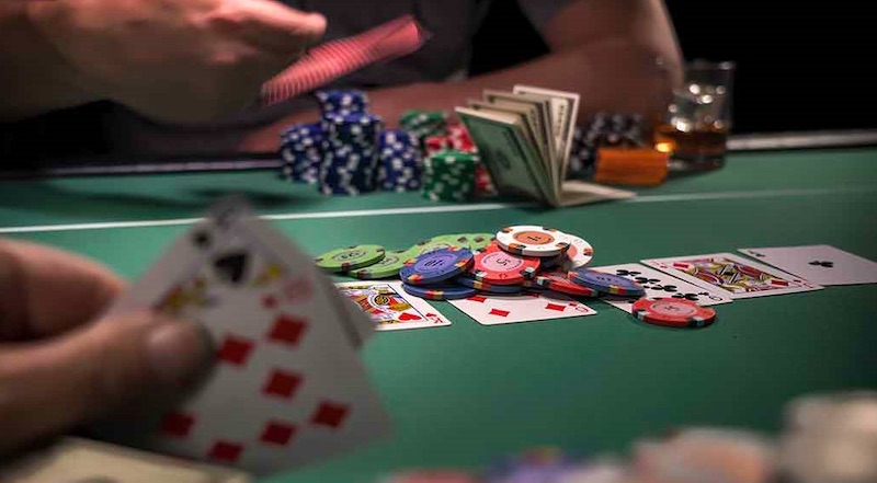 Tìm hiểu về các thành phần cơ bản trong luật chơi Poker